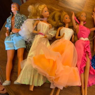 Lot of 15 Vintage Barbies and misc Barbie Clothes