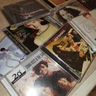 Lot of 10 CDS