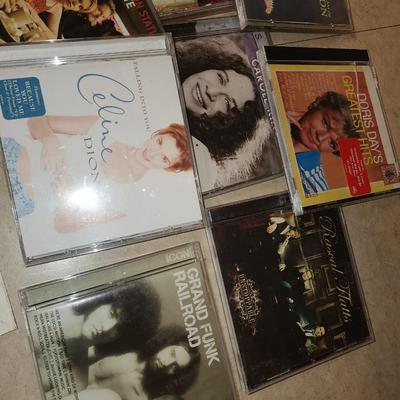 Lot of 10 CDS