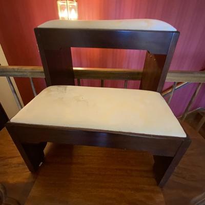 Mahogany Henkel Harris Bed Step with Brass handles