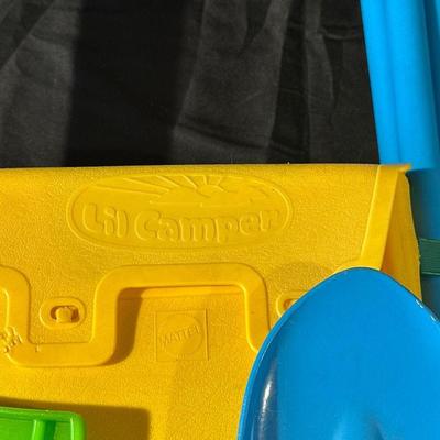 Vintage 1973 Mattel Lil Camper Back Pack and Accessories