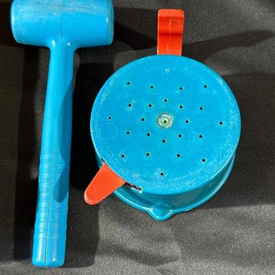 Vintage 1973 Mattel Lil Camper Back Pack and Accessories