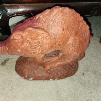 Concrete razorback