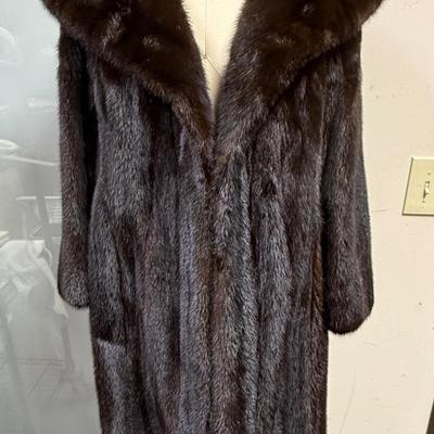Vintage Brown Mink Fur Coat mid length 1950's Wide Collar