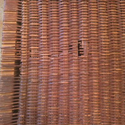 Wicker chest