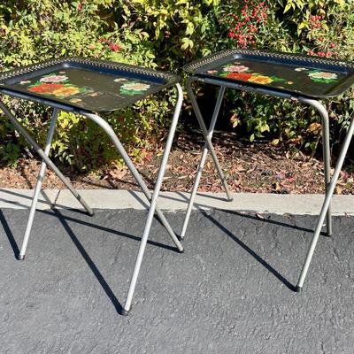 2 Vintage Mid Century Metal Folding Dinner TV Trays Tole Painted Roses Flowers