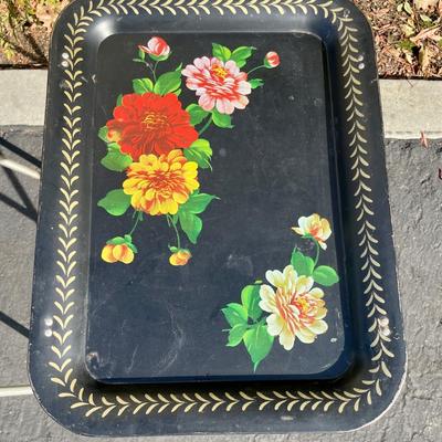 2 Vintage Mid Century Metal Folding Dinner TV Trays Tole Painted Roses Flowers