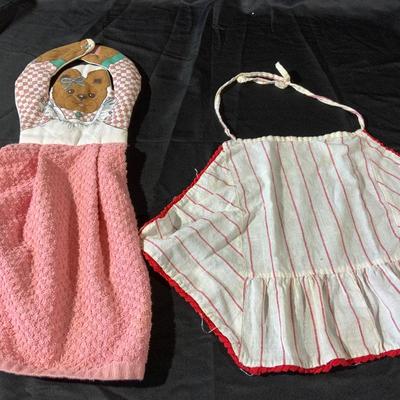 Lot of Childs Vintage Aprons and 1 towel