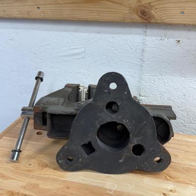 Duracraft Heavy Duty Bench Vise and More (SB-DZ)
