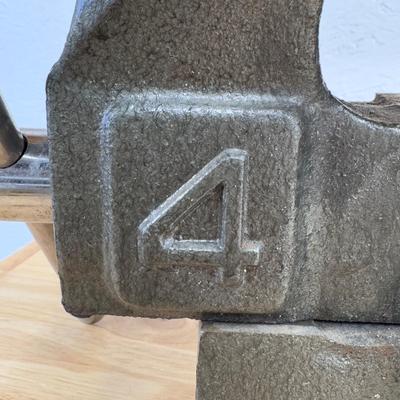 Duracraft Heavy Duty Bench Vise and More (SB-DZ)