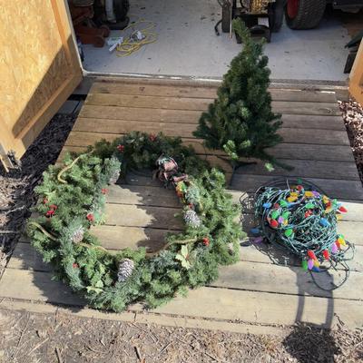 Large Christmas Wreath and More (SF-DZ)