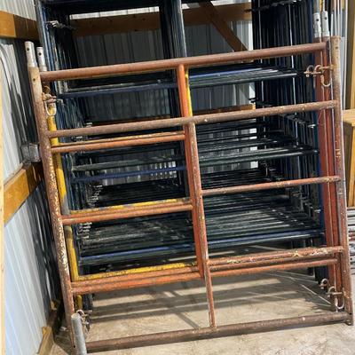 Lot 354 Large lot of scaffolding