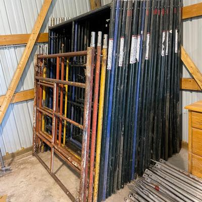 Lot 354 Large lot of scaffolding
