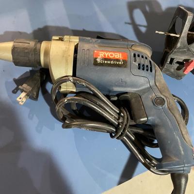 Lot 361 Corded rotating saw and drill - Ryobi