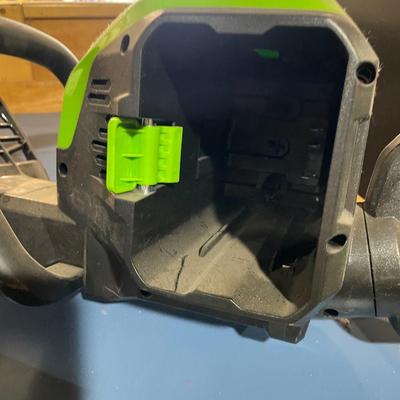 Greenworks leaf headge trimmer, craftsman leaf blower with batteries (not tested)