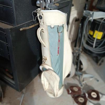 ASSORTMENT OF GOLF CLUBS, GOLF BAG AND MORE