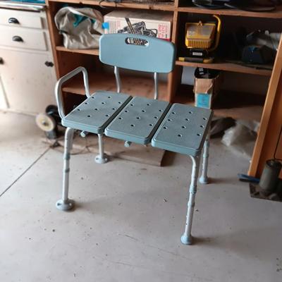 ADJUSTABLE HEIGHT SHOWER SEAT