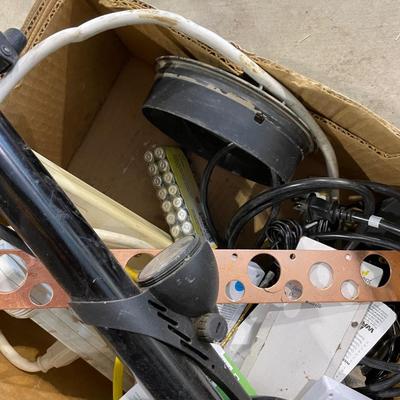 Lot 393 manual air pump and miscellaneous cords