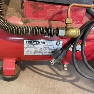Lot 395 small air compressor - 125psi (not tested)