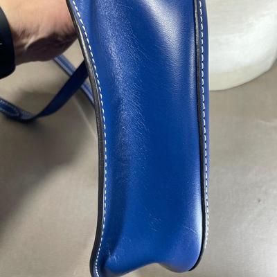 Dooney & Bourke Crossbody Saddle Handbag