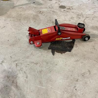 Lot 397 small jack with no handle