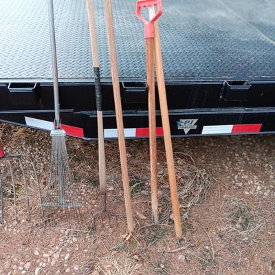 FARM AND YARD HAND TOOLS