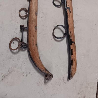 ANTIQUE HORSE HAMES