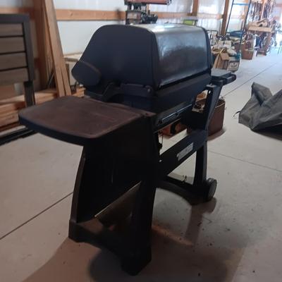 BBQ GRILLWARE PROPANE GRILL WITH SIDE BURNER