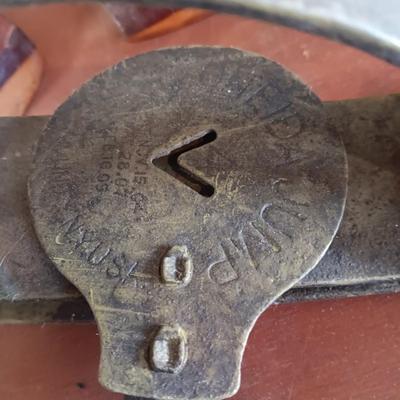 2 ONEIDA JUMP ANIMAL TRAPS