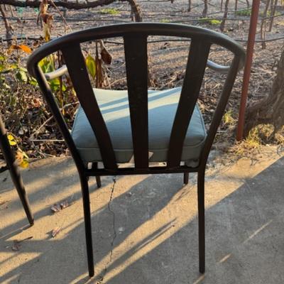 Round Bistro Table and 2 Chairs