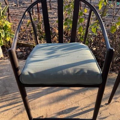 Round Bistro Table and 2 Chairs