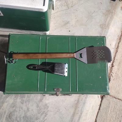 COLEMAN CAMPING STOVE AND A COLEMAN COOLER