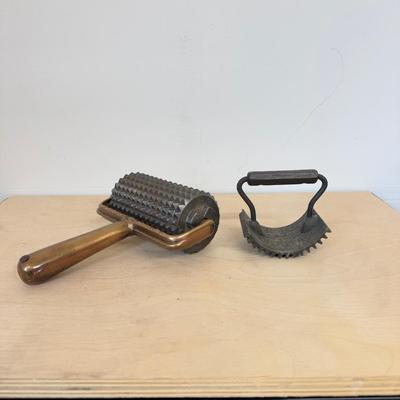 1209 Antique Handheld Concrete Roller & Cast Iron Geneva Hand Flutter