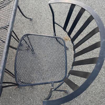 Black Metal Table and 4 Chairs