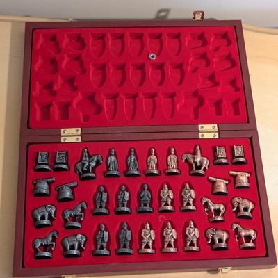Stereoscopic Chinese Chess Double Hero Chinese Chess Set Approx 1" to 2" Pieces