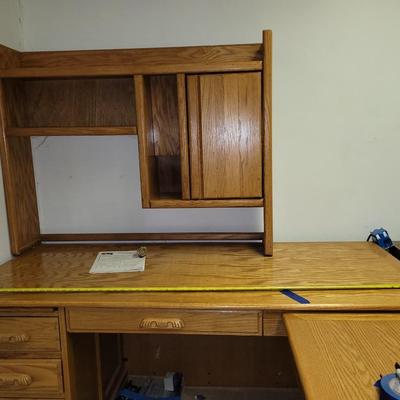 Work station easily dissambled