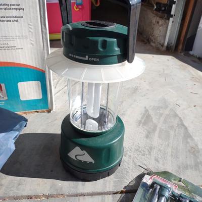 CAMPING/HUNTING PORTA POTTI, BATTERY LANTERN AND TENT