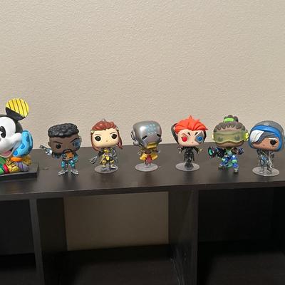 Video game figurines