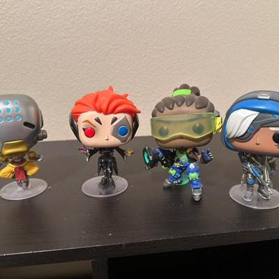 Video game figurines