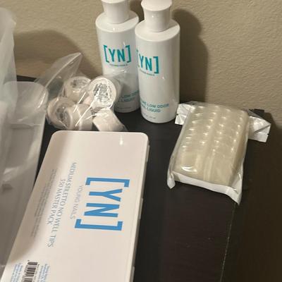 Acrylic nail kit