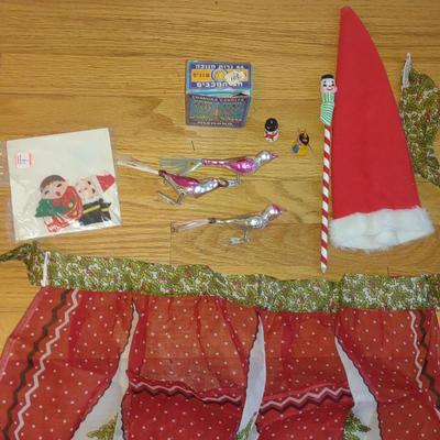 VINTAGE CHRISTMAS DECOR