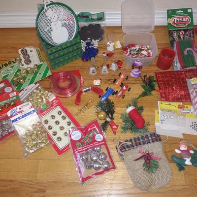 ARTS AND CRAFT FOR CHRISTMAS DECORATIONS