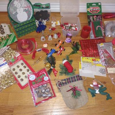 ARTS AND CRAFT FOR CHRISTMAS DECORATIONS