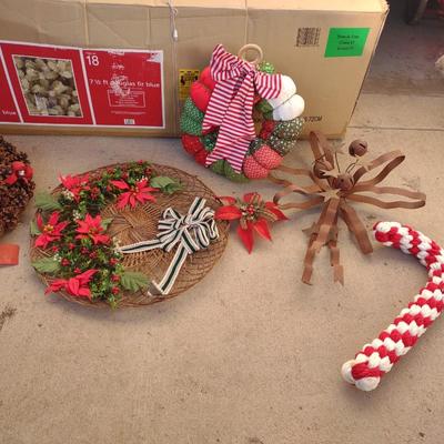 7 1/2 FOOT CHRISTMAS TREE & WREATHS