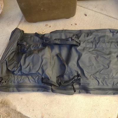 VINTAGE SAMSONITE LUGGAGE AND A GARMENT BAG