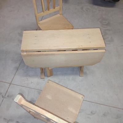 CHILD'S DROP LEAF WOODEN TABLE WITH 2 CHAIRS