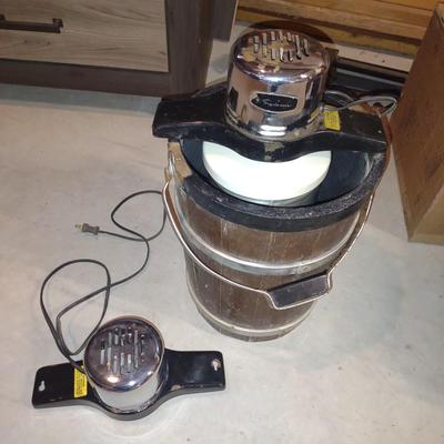 ELECTRIC ICE CREAM MAKER