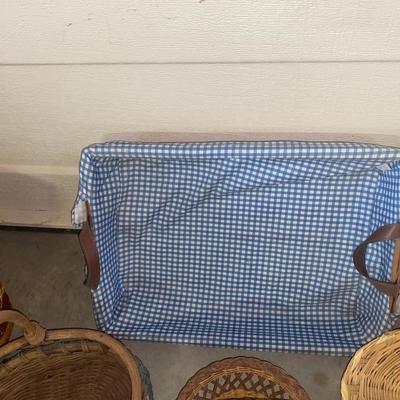 A VARIETY OF WICKER BASKETS