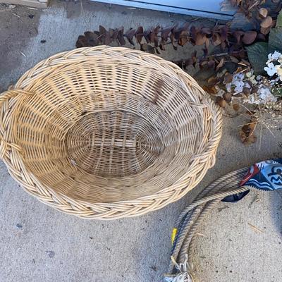 UNIQUE HOME DECOR MADE FROM ANTLERS AND ROPES