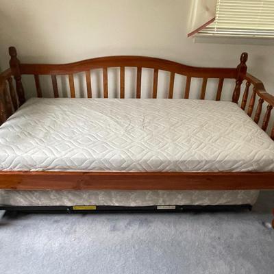 LOT 18: Handsome Maple Wood Day Bed with a Pull-Out Trundle Both in Excellent Condition (Measurements 80” L x 40” D x 34”W
